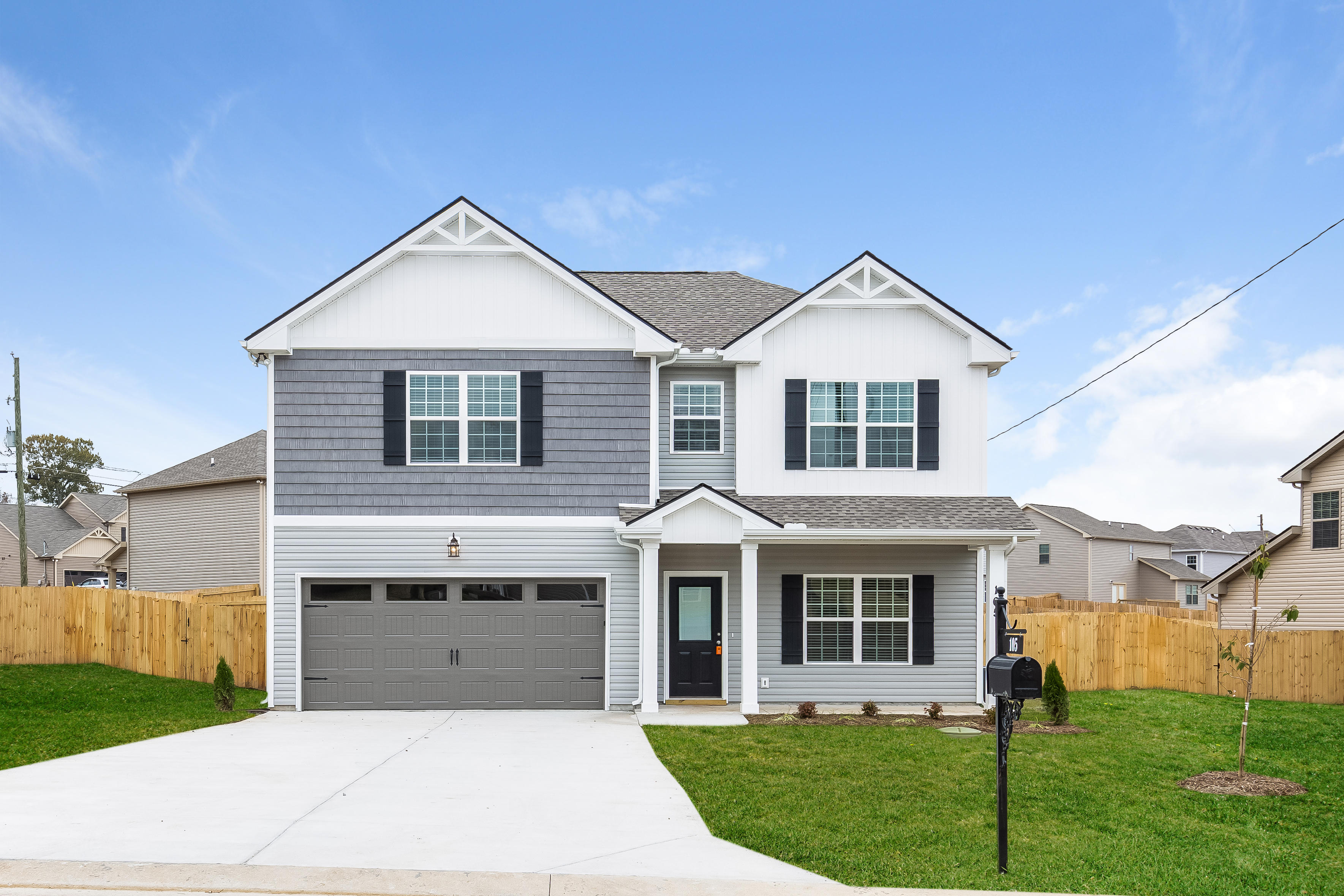 105 Chyntara Dr La Vergne, TN 37086
